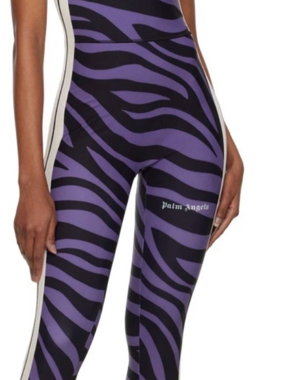Palm Angels Purple Zebra Print Jumpsuit
one piece logo romper